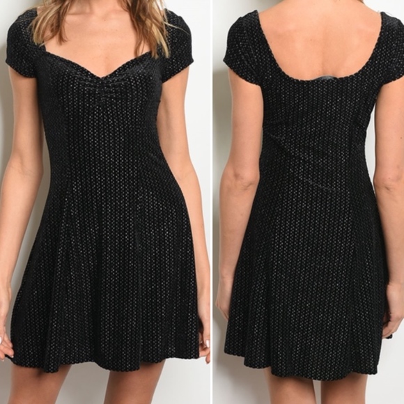 Trend Setter Diva Boutique Item Dresses & Skirts - Short cap sleeve sweetheart neckline dress.